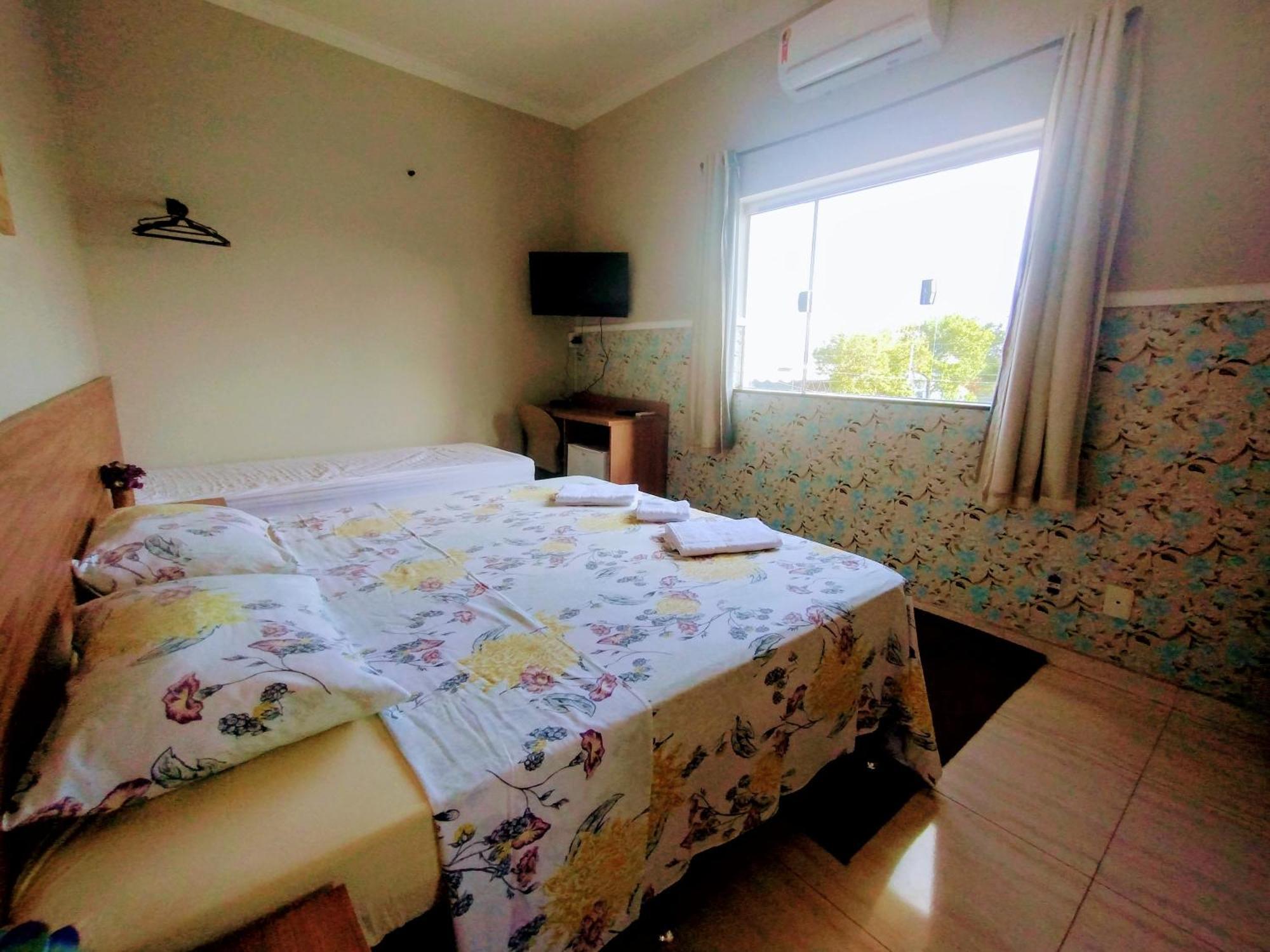 Pouso Oliveira Suites São João Batista do Glória 外观 照片