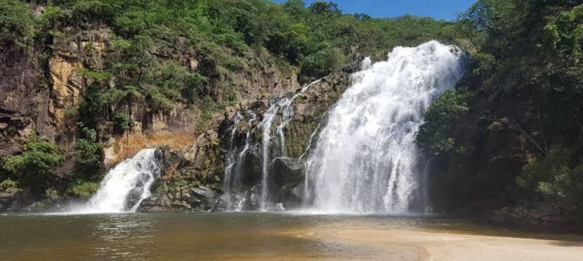 Pouso Oliveira Suites São João Batista do Glória 外观 照片