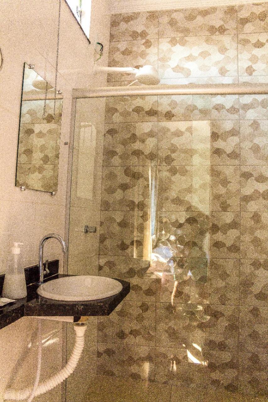 Pouso Oliveira Suites São João Batista do Glória 外观 照片